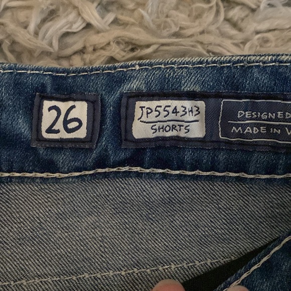 Miss Me Jean Shorts - Picture 4 of 8